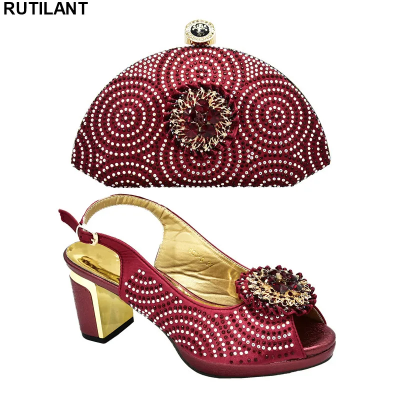 Женский комплект из обуви и сумки в итальянском стиле Новинка Обувь винного