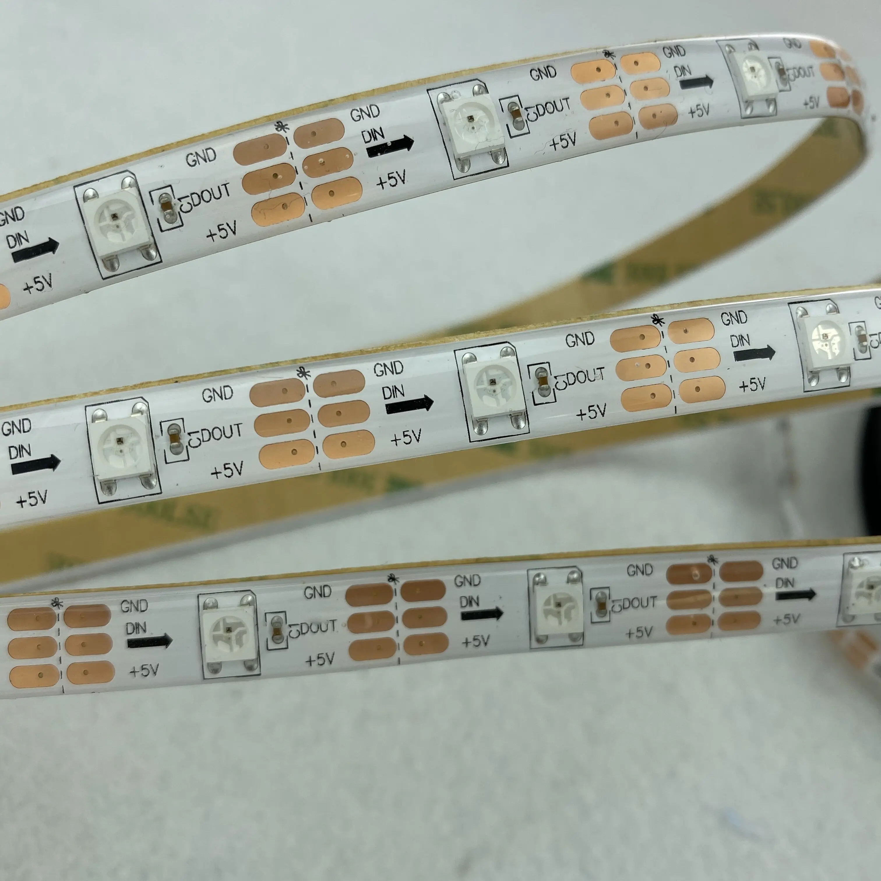 

Модифицируемая Пиксельная Светодиодная лента 5m 30 светодиодный s/m DC5V WS2812B, водонепроницаемая с силиконовым покрытием, с 30 пикс./м; Белая печат...