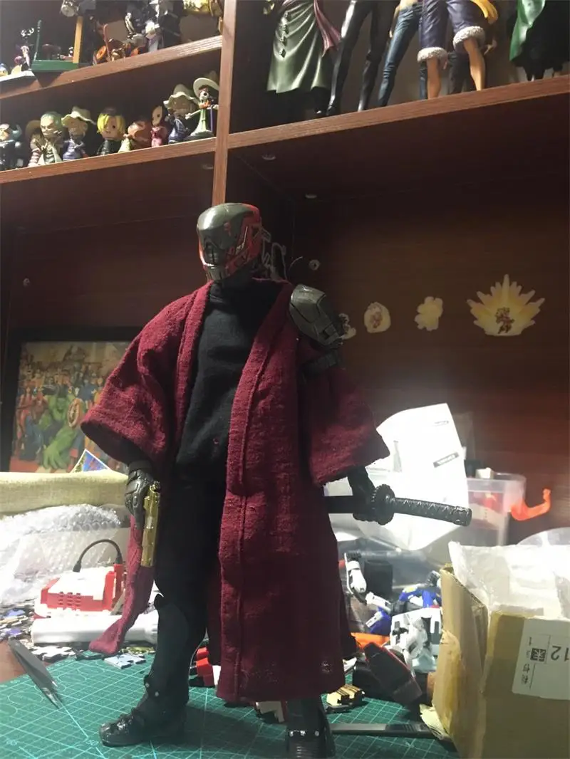 

1/6 Scale TOYS Gown Coat Cloak Color Maroon For Usual wear Men Male 12 Inch Soldier Collection