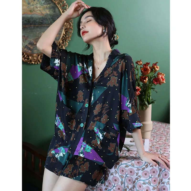 

Maison Gabrielle New Summer Shorts Pajamas Set Printed Clip Art Loungewear Sleepwear for Women Silk Satin V-Neck Half Sleeve