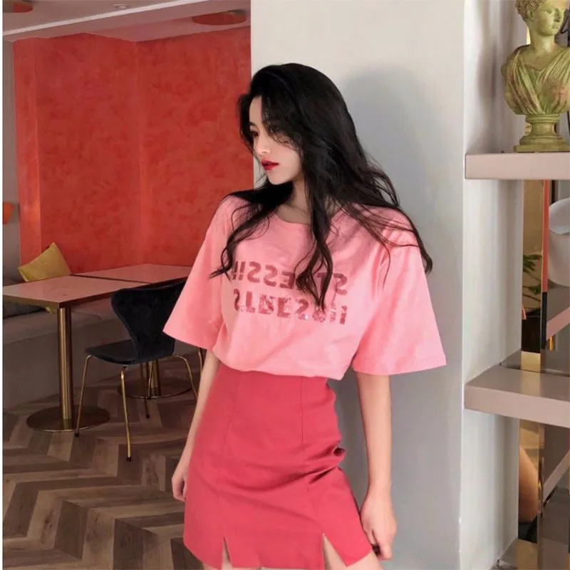 2020 Summer's Two Piece Set Playful Goddess Net Red Dress A Two-piece of French Age Reduction Temperament Show Thin |