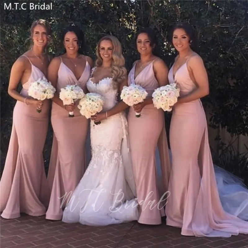 

Женское платье подружки невесты со съемным шлейфом и юбкой-годе