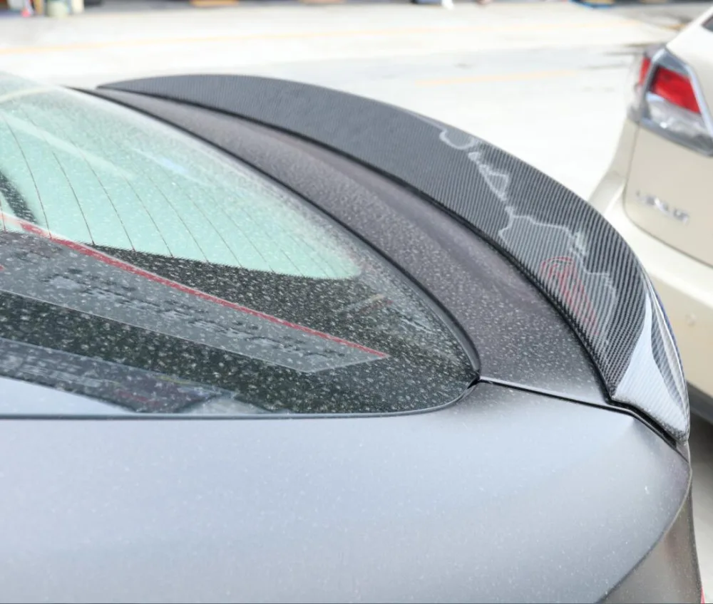 Автомобильные задние крылья из углеродного волокна для багажника годов подходит