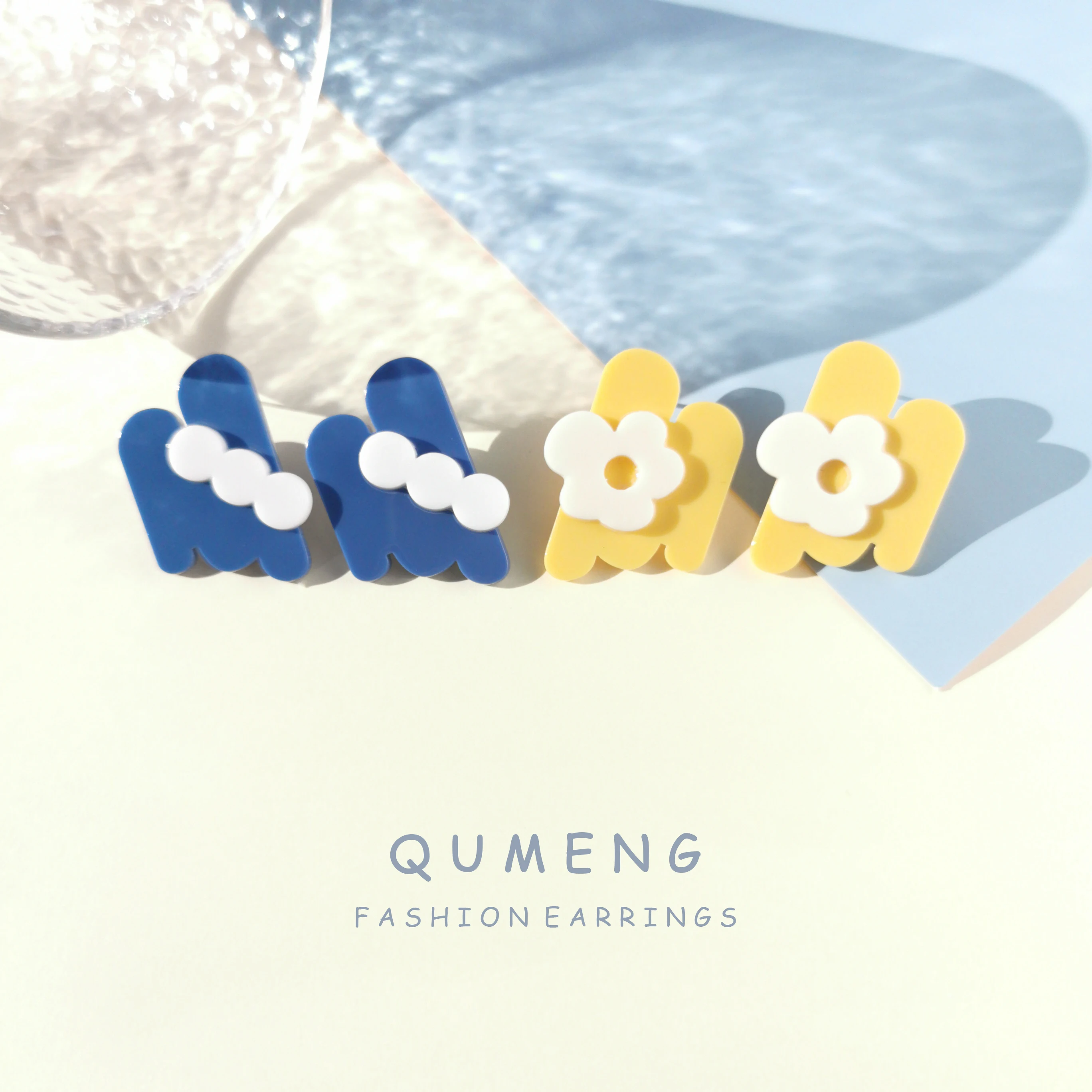 

QUMENG 2020 новые корейские милые акриловые серьги-гвоздики для женщин Модный дизайн Геометрические красочные граффити нерегулярные девичьи юв...