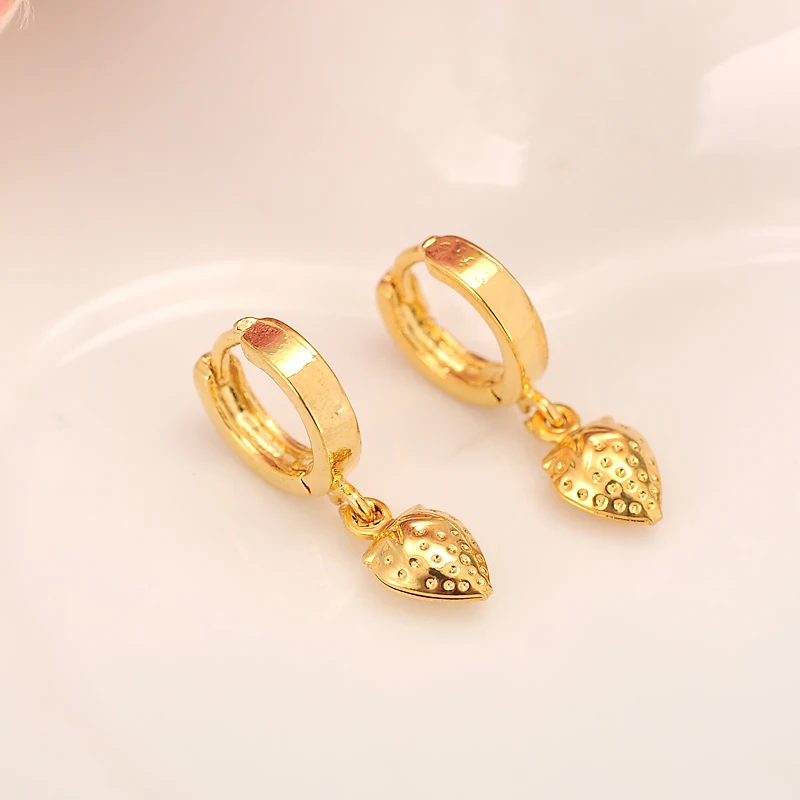 

Cute Studs Earrings For Women 2021 Fashion Gold Color Heart Charming Earrings Jewelry African Arab Jewelry Gifts