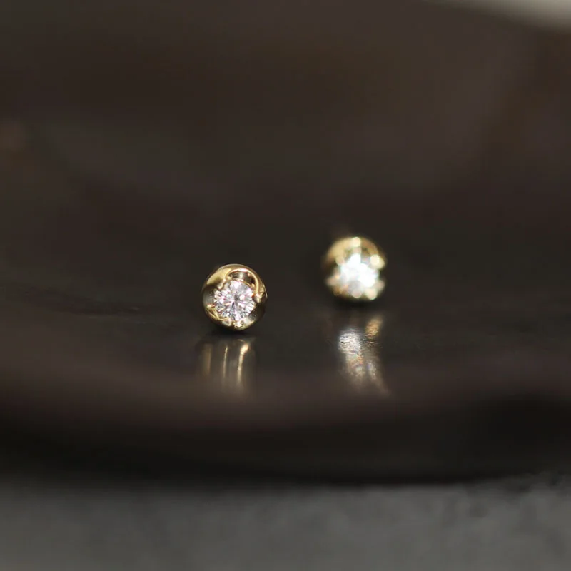 

GOLDtutu 9k Solid Gold Unique Whirlwind Crystal Studded Earring Mini Dainty Women Minimal Simple Style Gift Bridesmaid