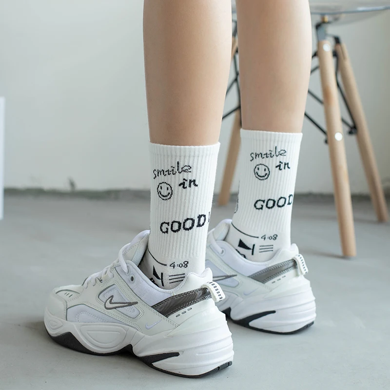 2021 Black and White Smiley Doodle Illustration Letter Love Women's Men Socks Trendy Harajuku Printed Socks Neutral Crew Socks