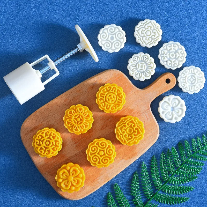 

7pcs Fondant Mooncake Mold Biscuits Mold Flower Shaped Cookie Cutter Moon Cake Plunger Decorating Tools Baking Kitchen Tool