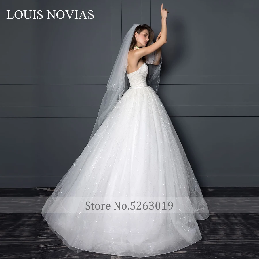 Простое свадебное платье Louis Novias ТРАПЕЦИЕВИДНОЕ без рукавов с ремнем из бисера и