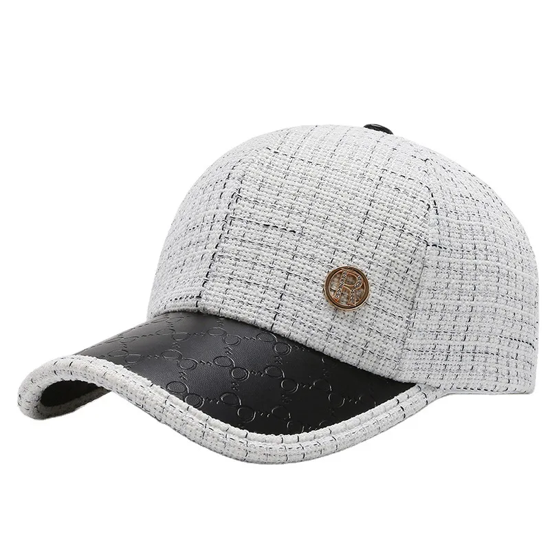korean design new fashion lady winter autumn basball cap thick with metal logo high quality protection uv hat street wear cap