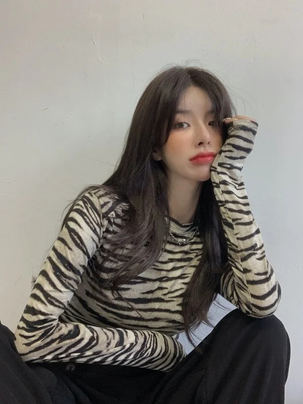 

Cost-Effective Zebra Stripe T-shirt Women's Slim