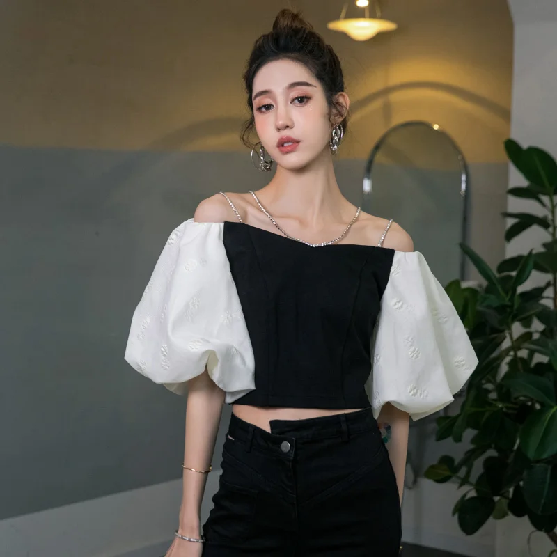2021NEW one-shoulder chain camisole, summer diamond chain shoulder strap French puff sleeve shirt, chic short women's top