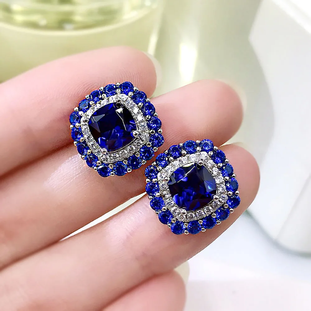 

Комплект из колье и серёг, из серебра 925 пробы, 13 х13 мм