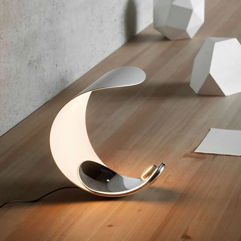 

Italian Style Moon Table Lamp Modern Minimalist Bedside Eye Protection Smart LED Dimming Lamp Desktop Decorative Lamp
