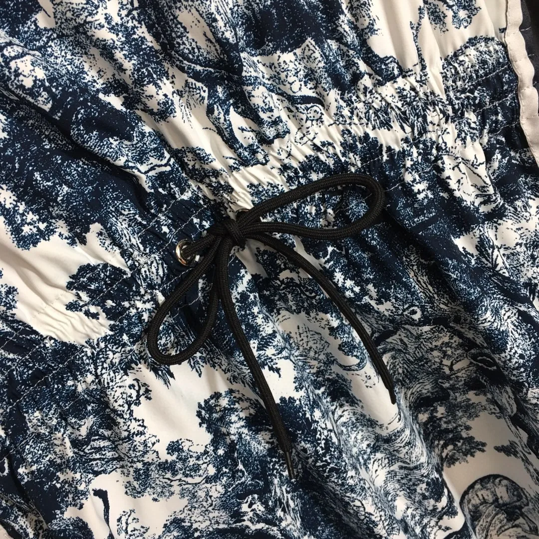 

High Quality Summer Women's Animal Forest Fashion Print Letter Ribbon Elastic Waist Half-Zipper Hooded Sweatshirt Dress