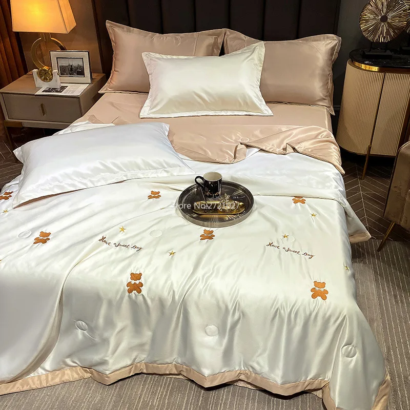 Летнее одеяло с вышивкой летнее моющееся кондиционированием воздуха из четырех