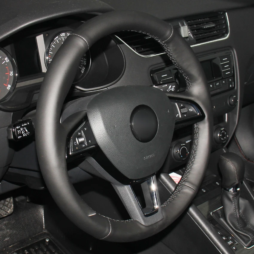 Сшитая вручную черная искусственная кожа Чехол рулевого колеса автомобиля для