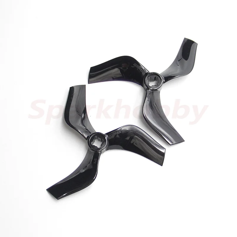 новая одежда для маленькой д