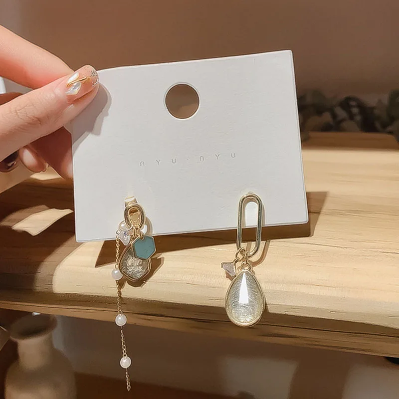 Женские асимметричные серьги в Корейском стиле Элегантные Простые Модные