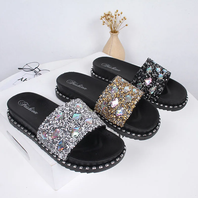 

Women Beach Flip Flops Slippers Flat Women Causal Shoes Woman Gold Slipper Slides Crystal Bling Sandals Female Brand Slippers