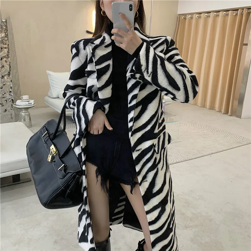 

Korean Version Of The Wild Loose Mid-length Casual Woolen Coat Female Autumn And Winter Student Woolen Coat Suit Collar Tooling