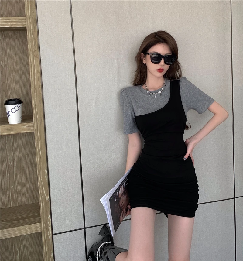 

Fake Two-Piece for Women Elegant Stitching Slim Fit Slimming Hip Skirt Spring and Summer 2021 New Short Sleeve Dress