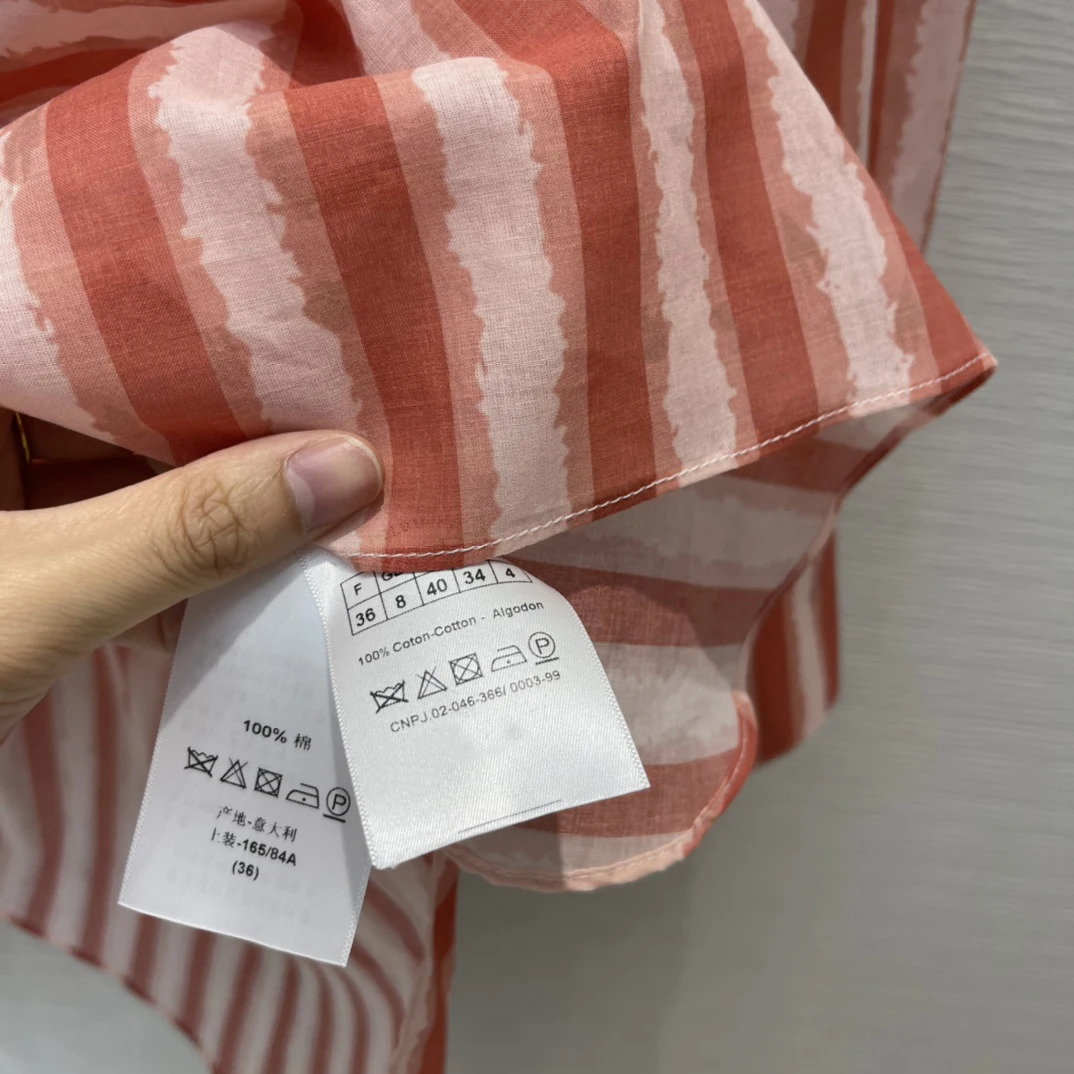 

Streetwear Red Striped Shirts Women Spring Summer 2020 V-neck Long Sleeve Casual Shirts High Quality Oversize Cotton Shirts Lady