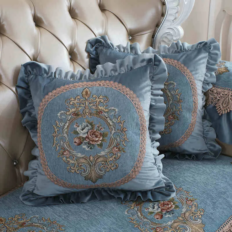 

Beautiful Square Sofa Cushion Lace Flouncing Floral Pattern Pillow One Piece