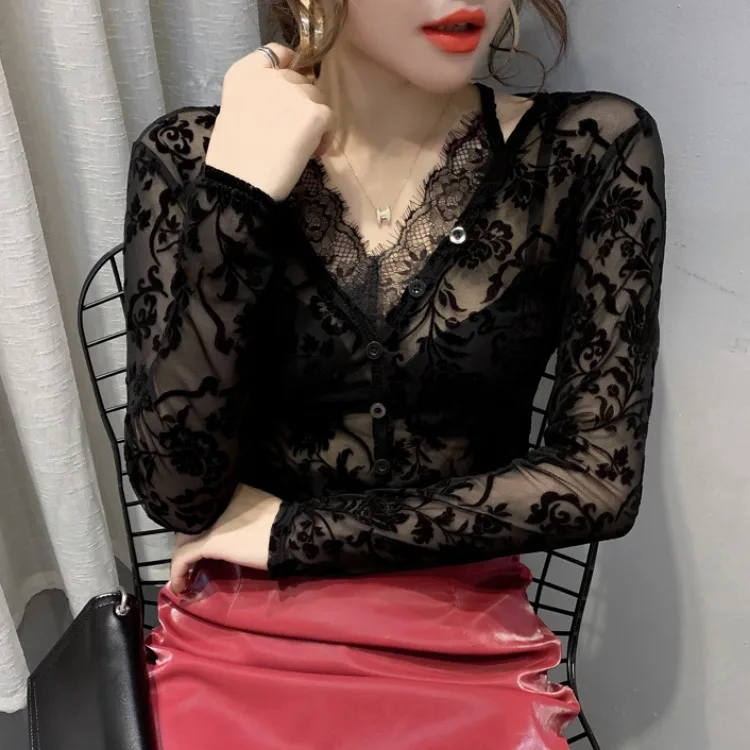 

One-Piece Outgoing Women's Clothing 2020 Spring New Style Slim Fit Slimming Long-Sleeve V-neck Versatile Fashion Lace Blouses