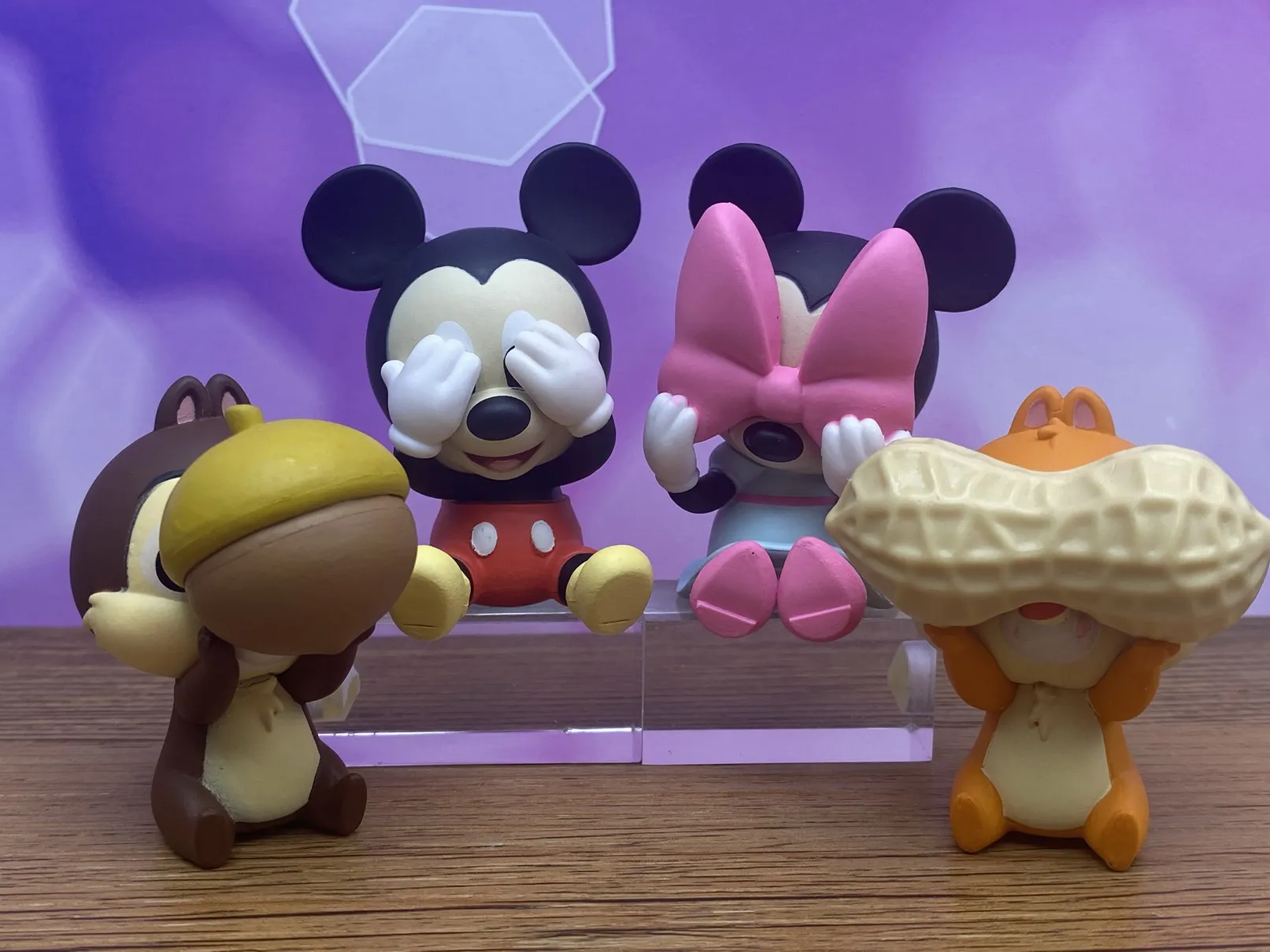 

TAKARA TOMY Genuine Gashapon Toys Hide and Seek Series Mickey Mouse Minnie Mouse Chip 'n' Dale Cartoon Action Figure Toys