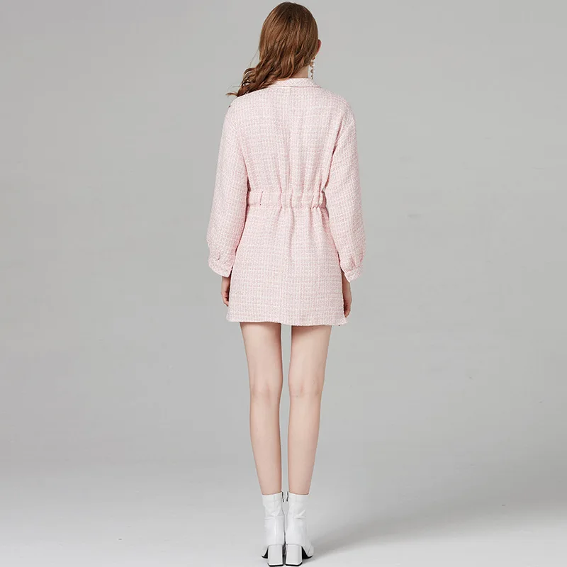 Женское твидовое платье рубашка с поясом розовое элегантное дизайнерское