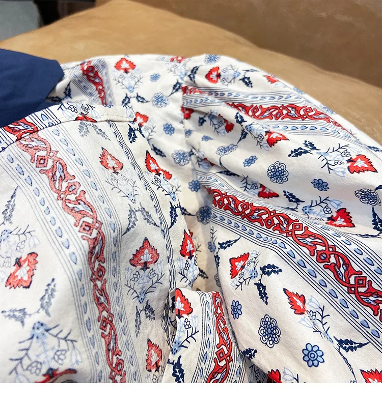 

Girls' long-sleeved shirt spring new children's clothing little girl retro floral shirt kids clothes