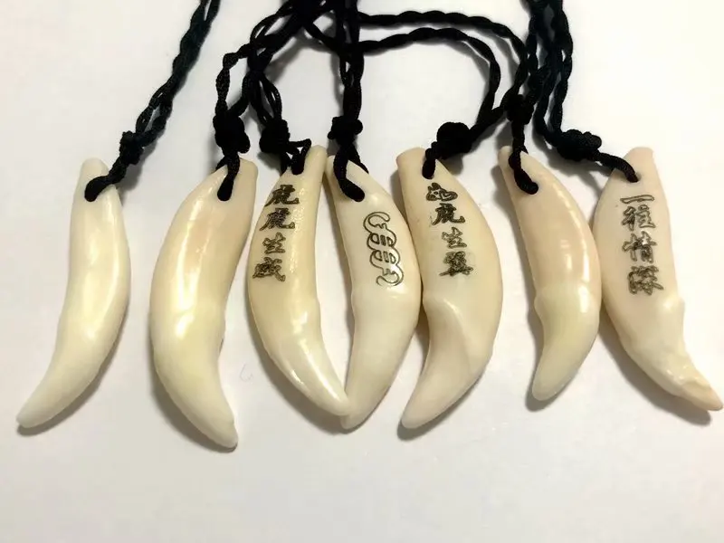 

20 pcs Unique Mens Vintage tooth pendant Punk Biker Jewelry