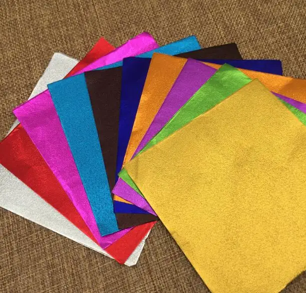 Розничная продажа разноцветная фольгированная обертка 8*8 см для шоколада милая