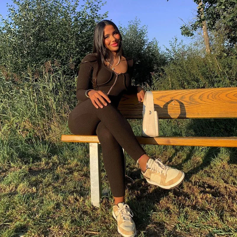 

2021 New Autumn And Winter Style Women's Fashion Solid Color Front Of Chest Zipper Tight-fitting Hip Jumpsuit