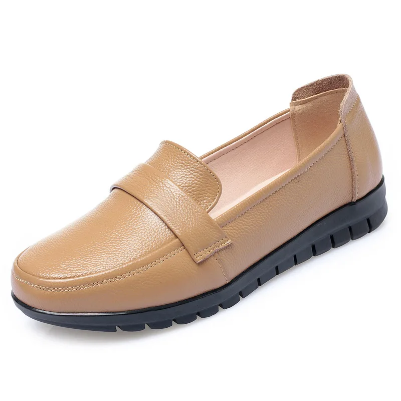 

Новые весенние туфли из мягкой натуральной кожи; женская обувь на плоской подошве; большие размеры; дышащие кожаные сандалии с перфорацией; ...