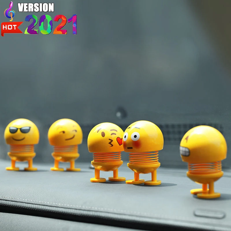 Автомобильная забавная трясущаяся кукла милое лицо мультяшная - Цена: 110,85 - 123,58 руб.