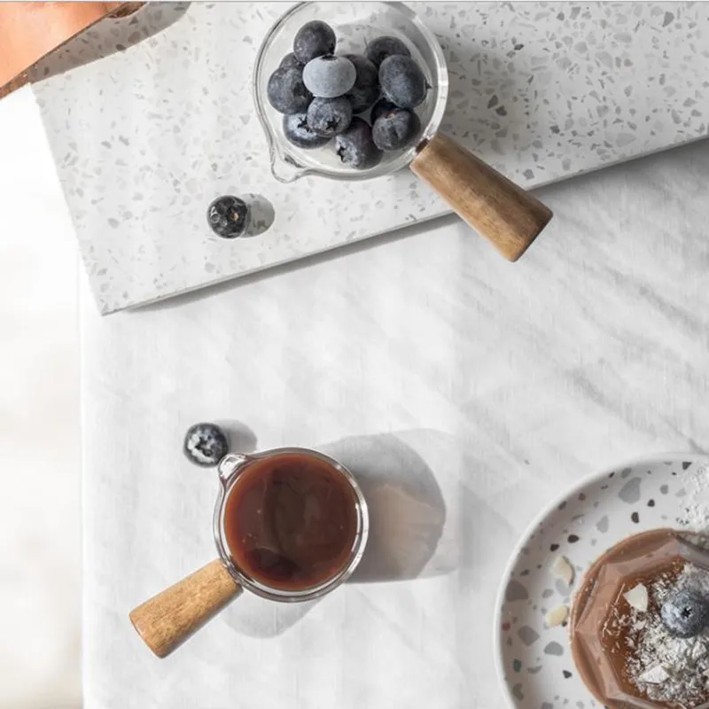 

Nordic Ins Glass Small Milk Cup Mini Wooden Handle Sauce Pan Seasoning Small Dish Milk Jug Kitchen Sauce Dispenser Fruit Trays