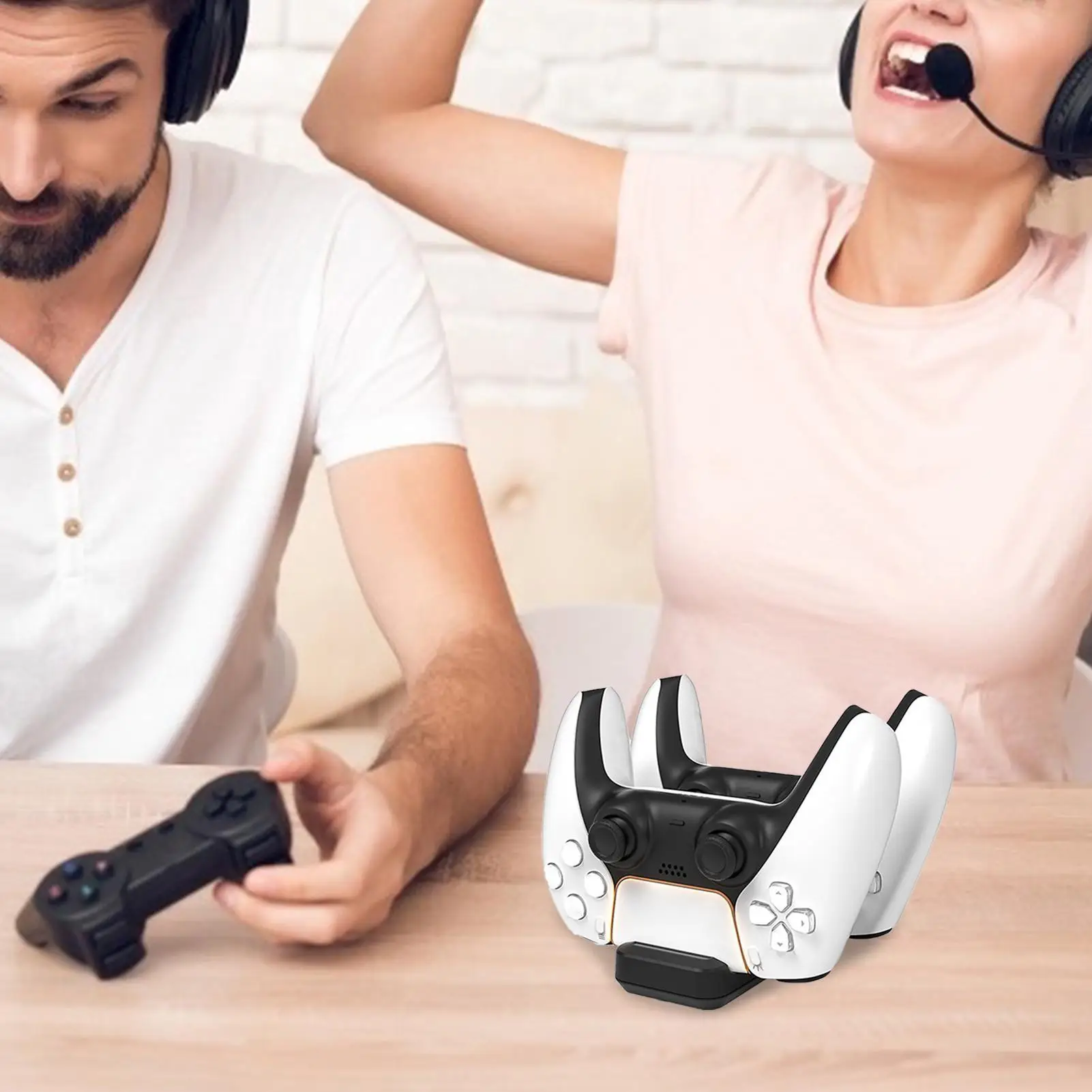 

Gamepad Charging Safe Dock Dual Handle Charger for Two PS5 Controllers