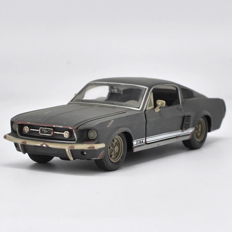 Matte Black Maisto 1:24 Ford Mustang GT 1967 литая модель автомобиля игрушечные машинки модель винтажный автомобиль - Цвет: Matte Black