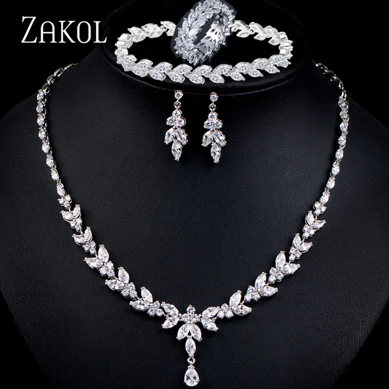 Комплект из колье серёг кольца и браслета с фианитом|Ювелирные наборы| |