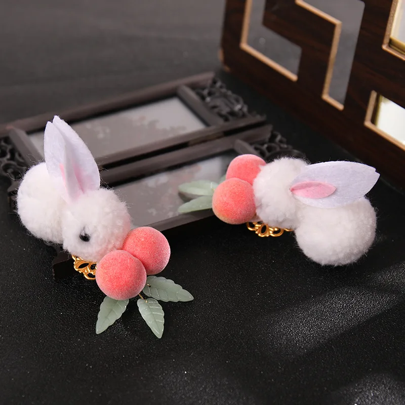 

Cute Rabbit Faux Fur Pom Ball Hair Clips Hair Pins Headwear Women Hairpins Barrettes Cosplay Hanfu Hair Accessories