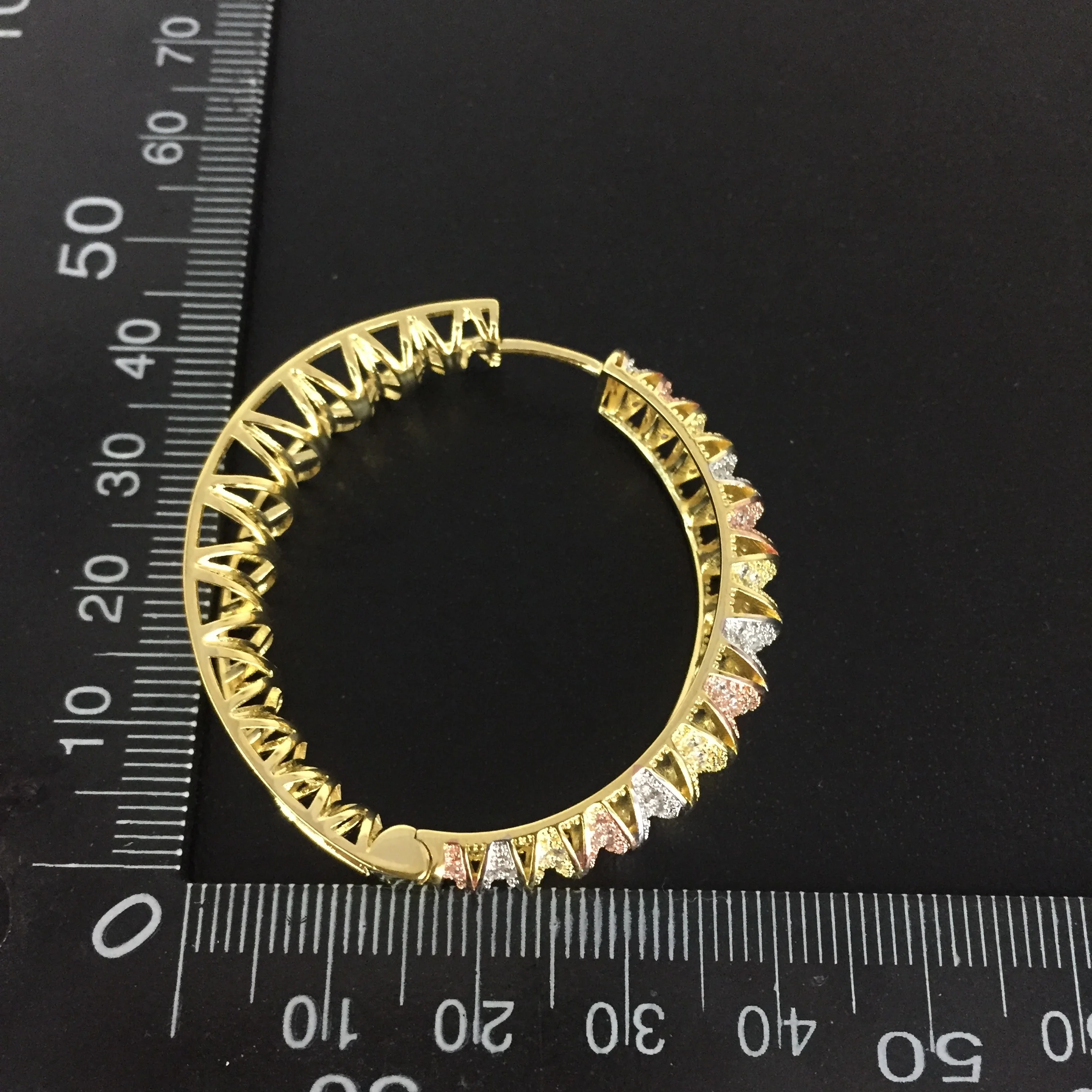 

Lanyika Fashion Jewelry Hollow Oval Micro inlay Party Earrings Anniversary Banquet Daily Best Gift