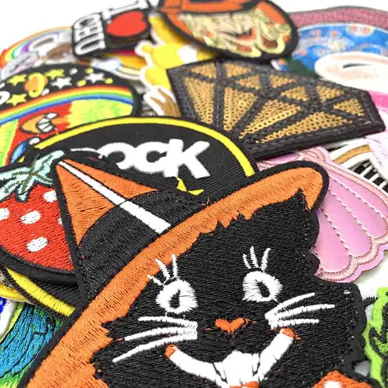 Набор разноцветных нашивок с вышивкой в виде черепа 50 шт.|Заплатки| |