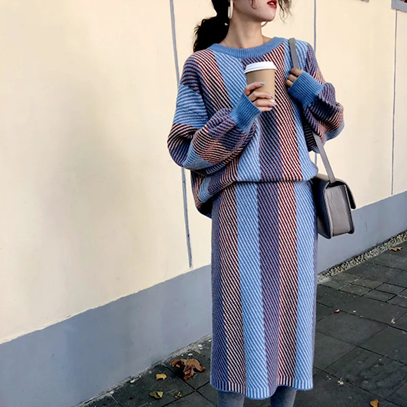 Женский вязаный свитер в полоску пуловер из двух предметов с круглым вырезом и