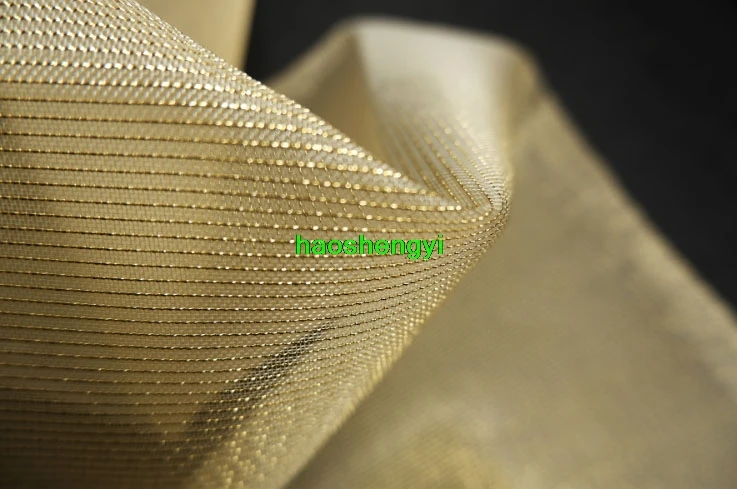 Высококачественная золотистая блестящая жесткая металлическая сетчатая ткань