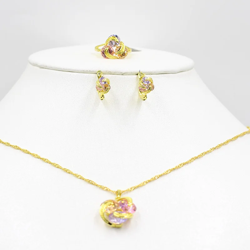 Комплект из колье и серёг под розовое золото 585 пробы 3 цвета|Ювелирные наборы| |