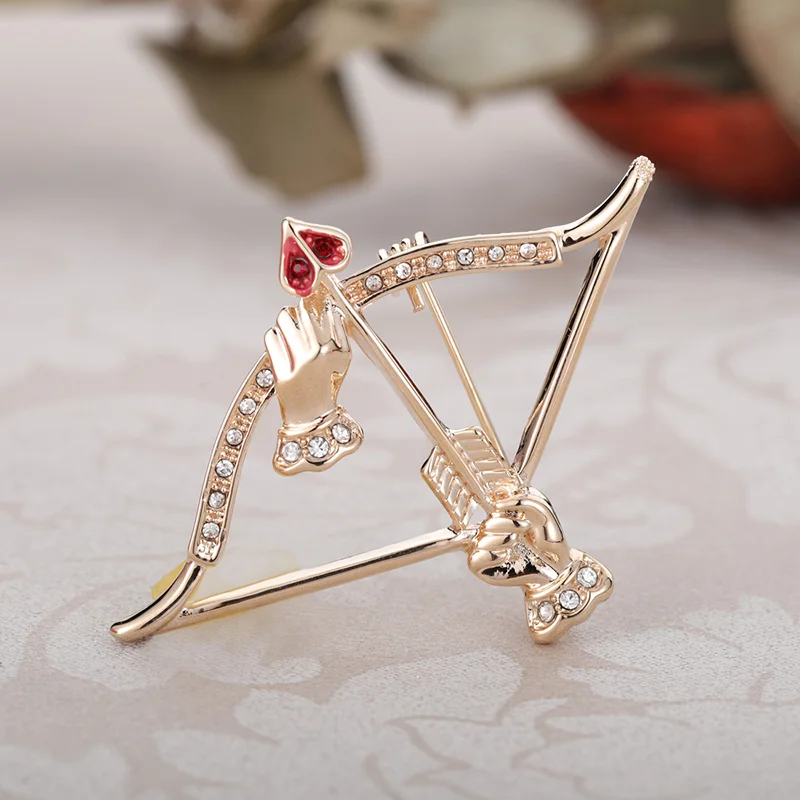 Женская Винтажная брошь Blucome черная с инкрустацией стразами в форме стрелы