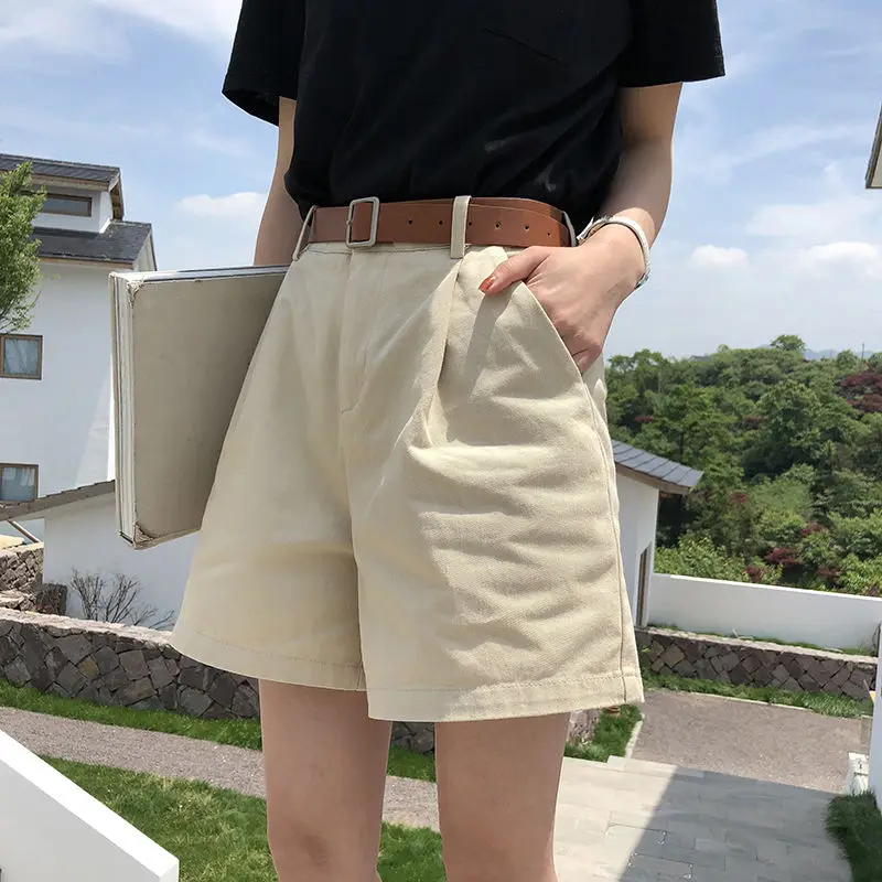 

2021 New Summer Women Elastic High Waist Wide Leg White Hot Shorts Fashion Korean Elegant Slim Casual Loose Straight Shorts Z116