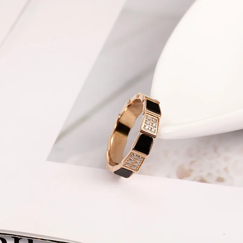 

Women Men Crystal Black Shell Ring Fashion Stainless Steel Jewelry Size 6-7-8